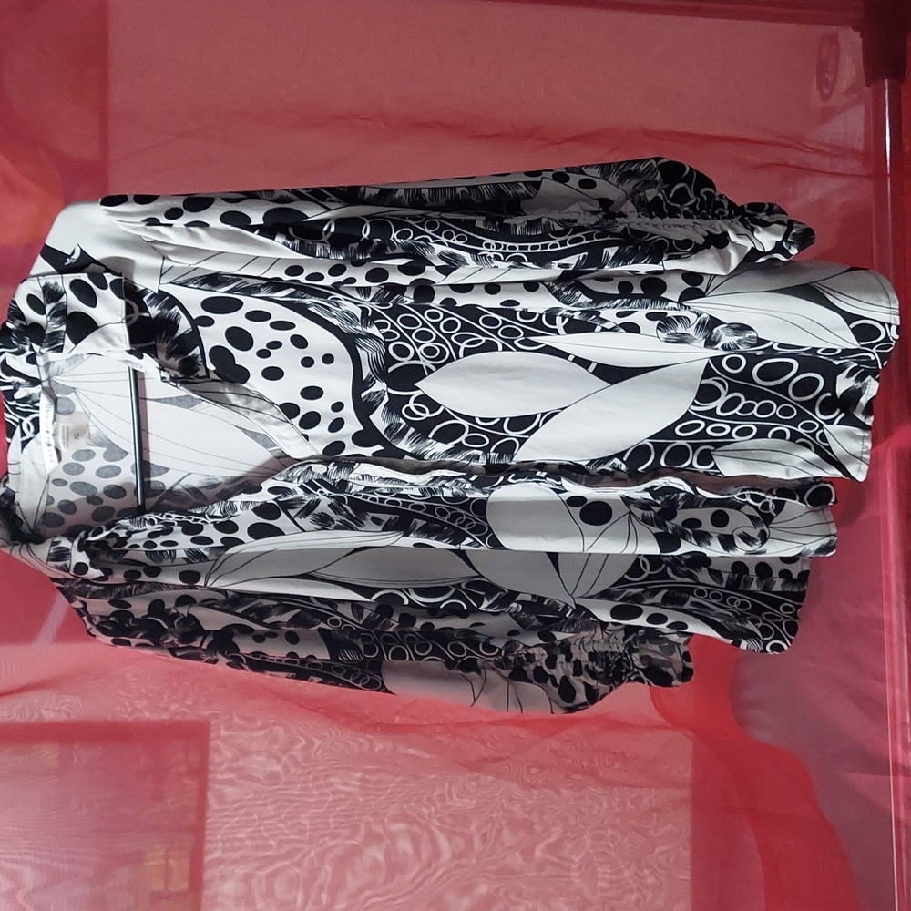 Black-and-White Button-down Woman's Blouse Peter Nygard XL